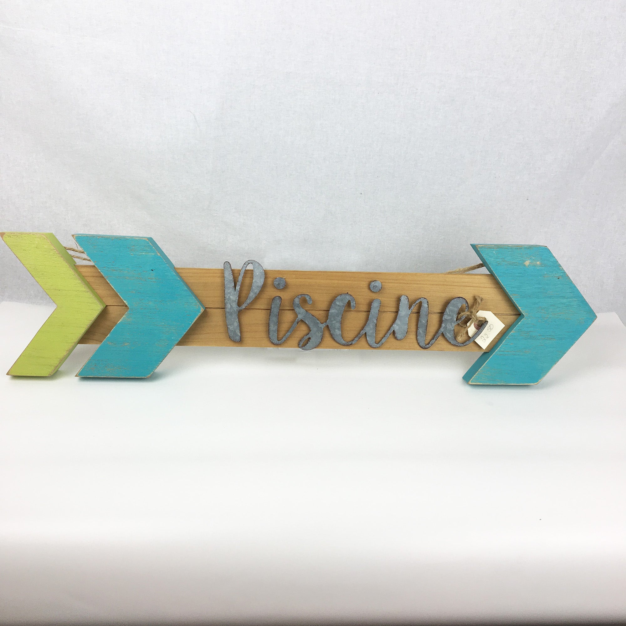 Cadre décoratif - Piscine * Chacun de nos produits sont uniques. Pour cette raison veuillez vérifier la disponibilité en magasin en nous téléphonant au 819 326-3563 avant votre achat.