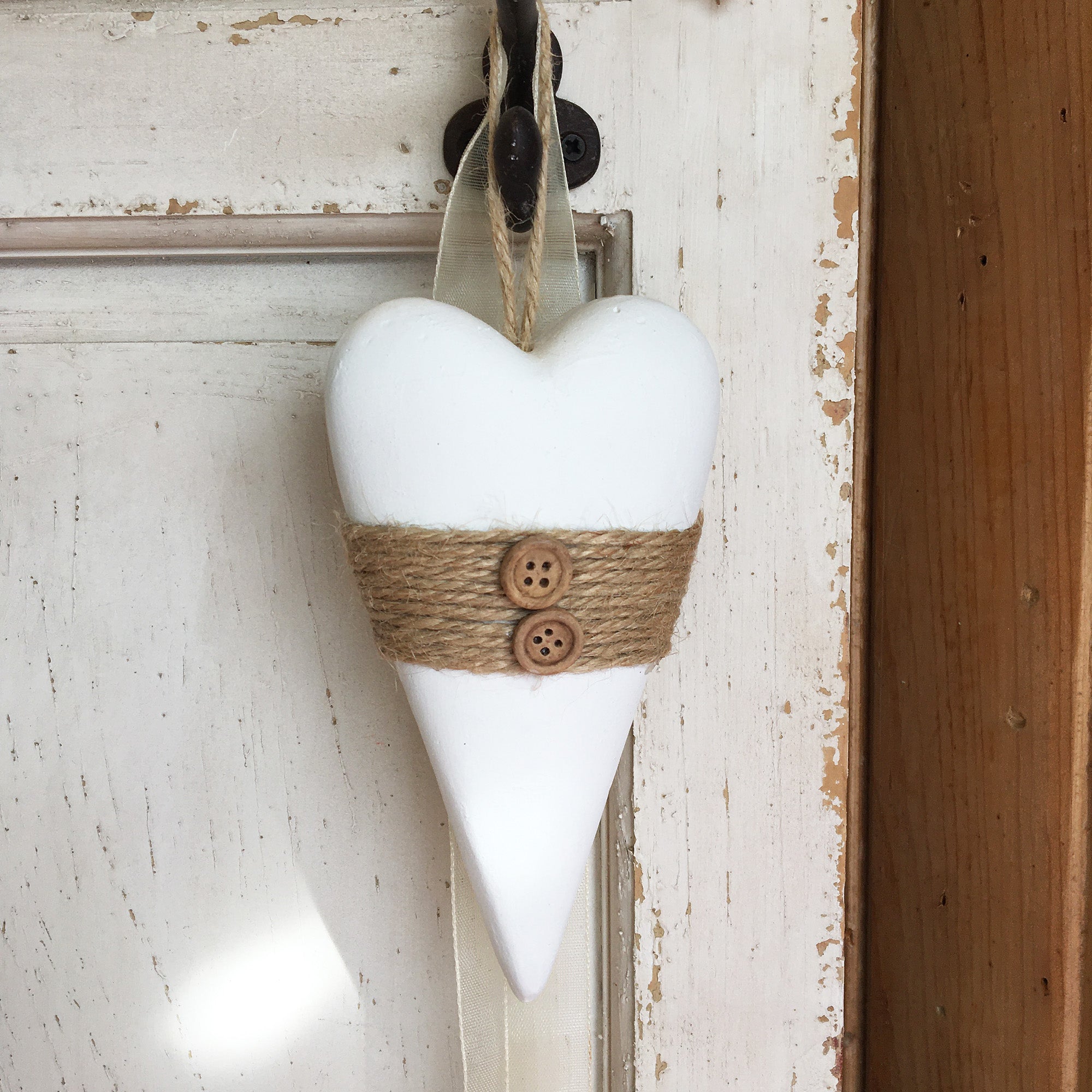 Coeur décoratif - Cadeau original  * Chacun de nos produits sont uniques. Pour cette raison veuillez vérifier la disponibilité en magasin en nous téléphonant au 819 326-3563 avant votre achat.