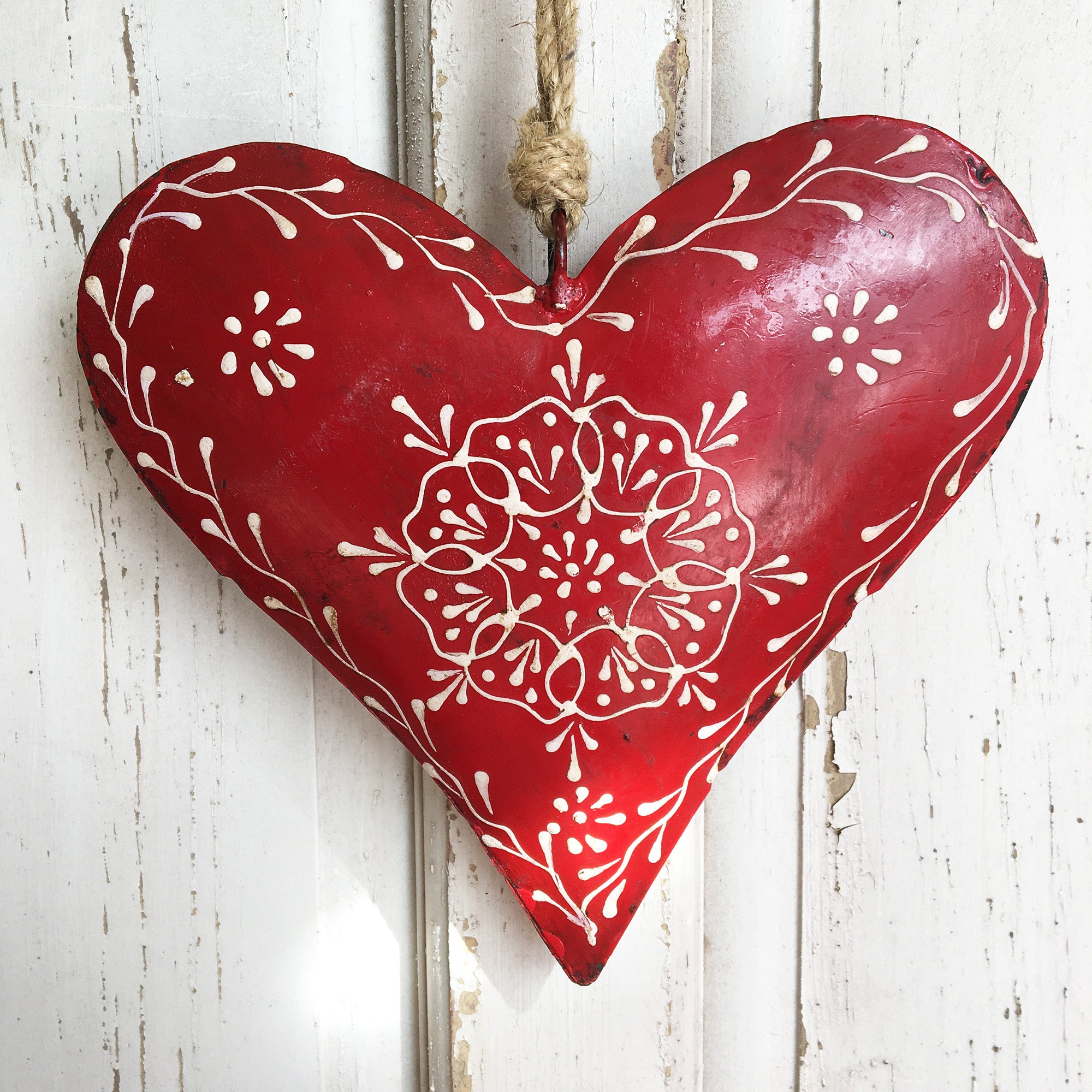 Coeur décoratif - Cadeau original  * Chacun de nos produits sont uniques. Pour cette raison veuillez vérifier la disponibilité en magasin en nous téléphonant au 819 326-3563 avant votre achat.